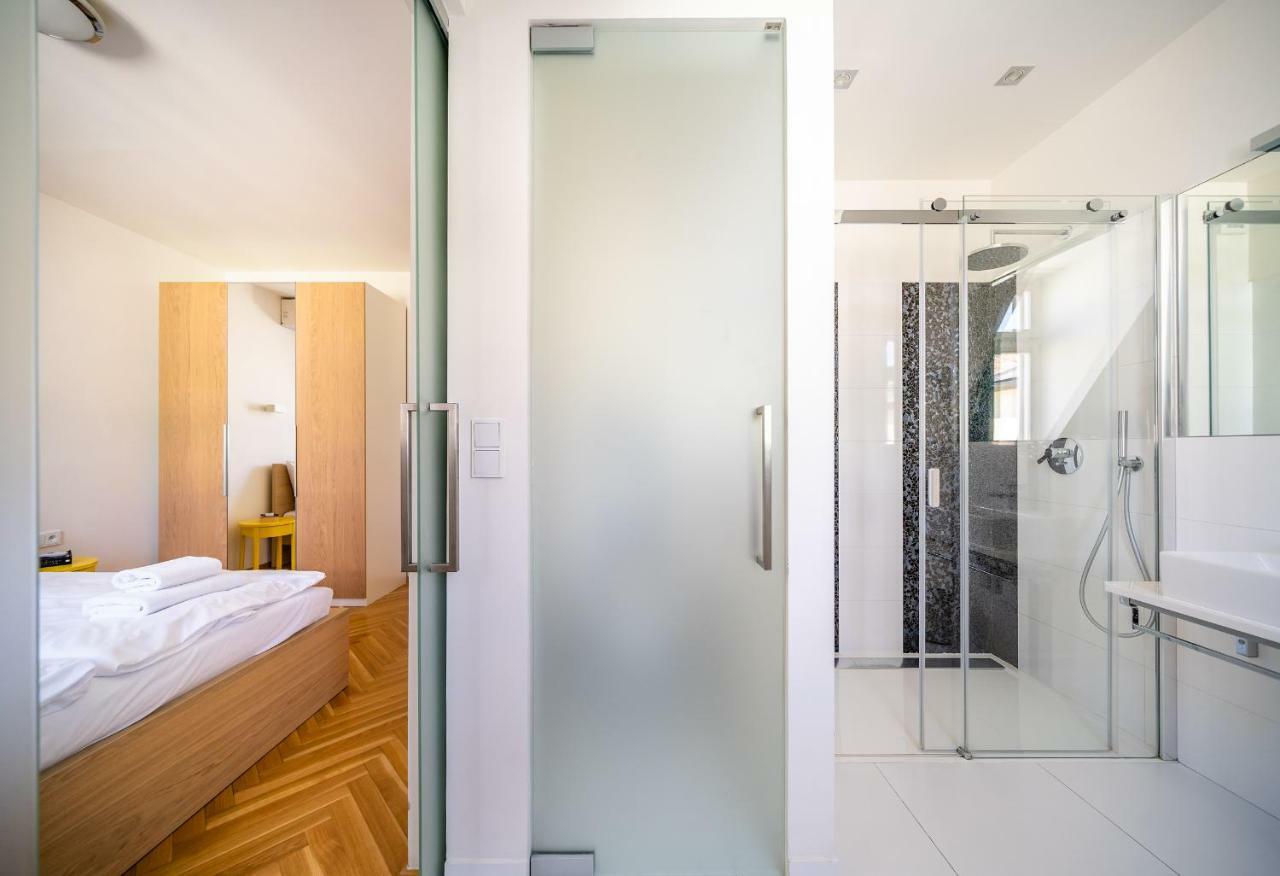 Luxurious Woodrow Wilson Apt In Prague Centre מראה חיצוני תמונה